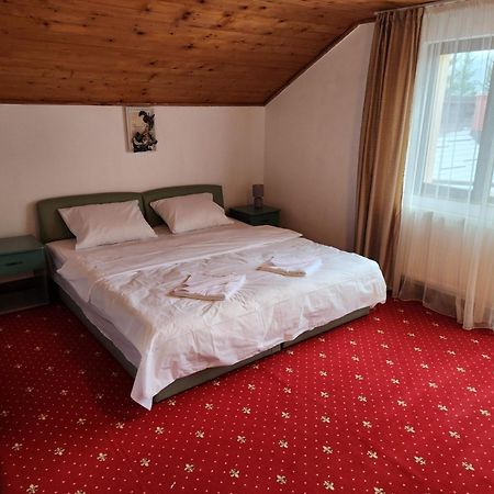Holiday Houses 锡纳亚 外观 照片